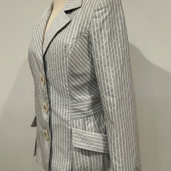 Ross Mayer Grey and White Pinstripe Blazer - Picture 5 of 7